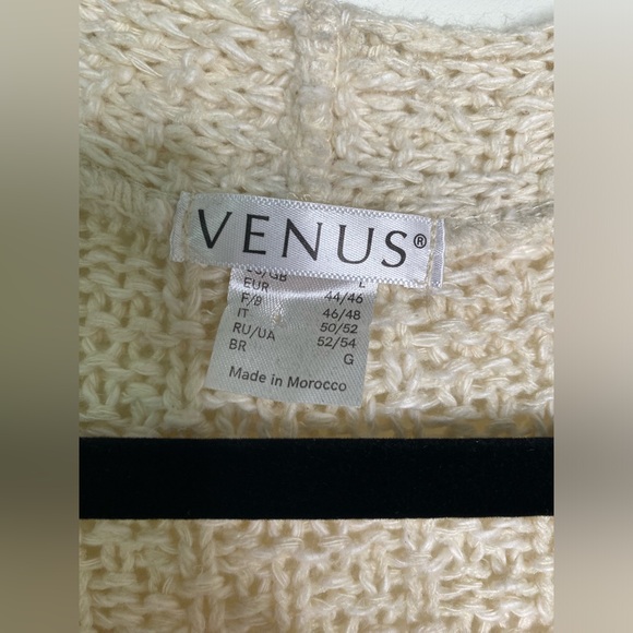 Venus oversized tassel cardigan - Picture 2 of 4